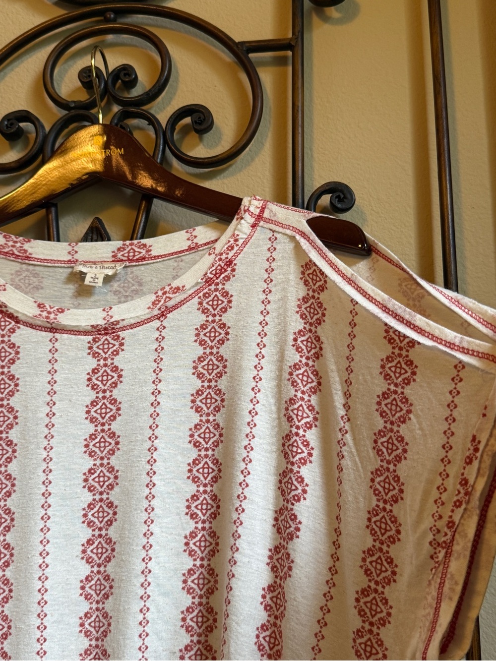 EUC Hem & Thread Boho Cold Shoulder Size Small - Picture 3 of 7